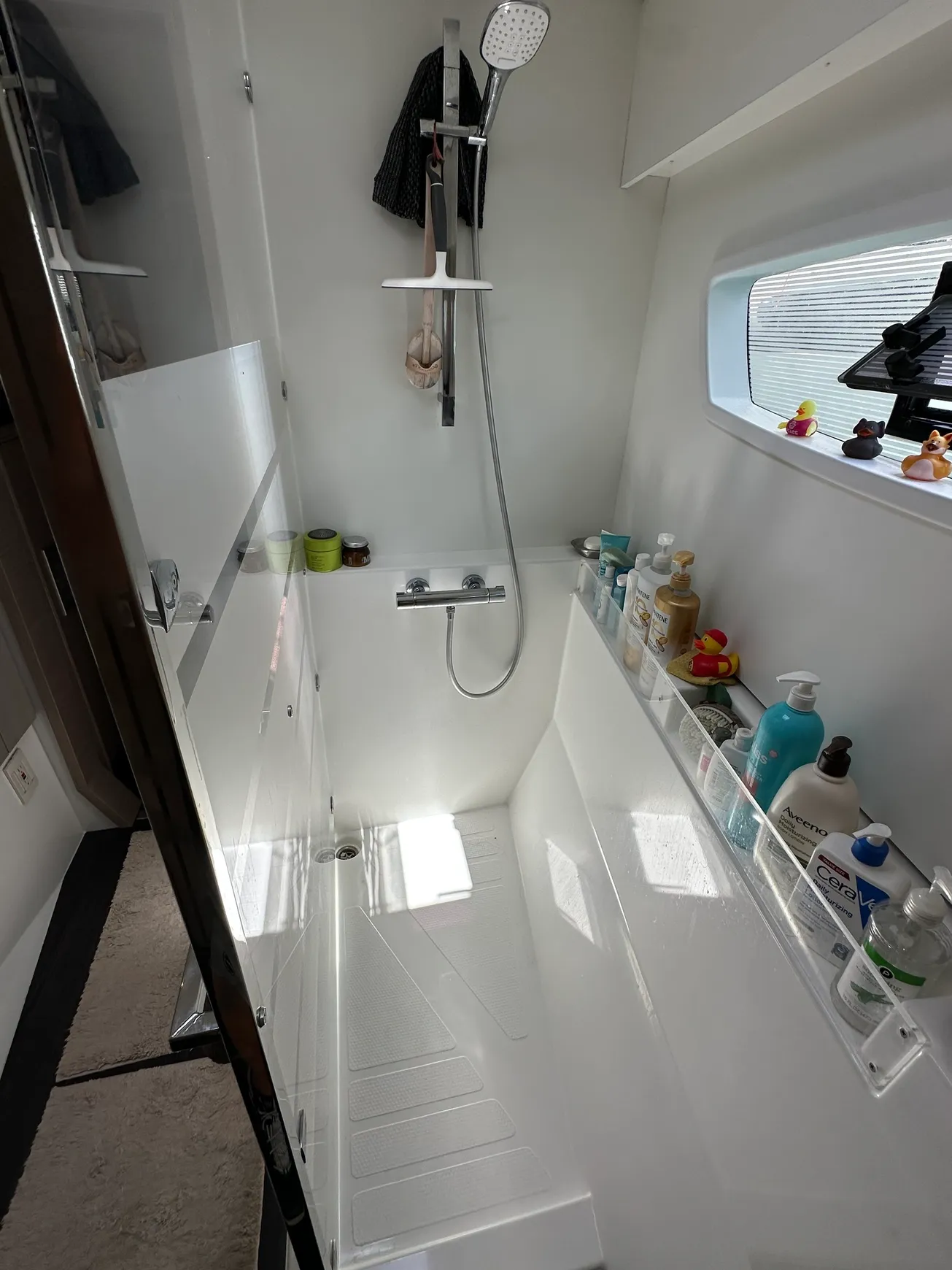 Boat image 16