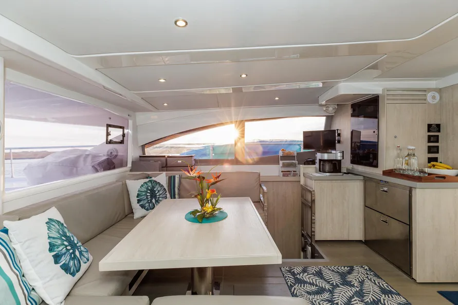 Boat image 10